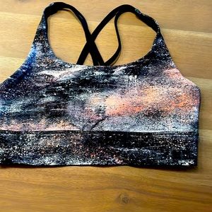 lululemon sports bra